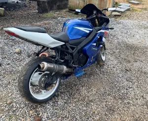Suzuki GSX-R 2014 Blue
