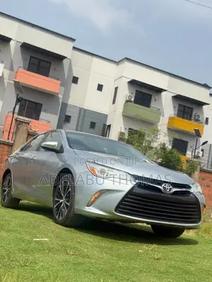 Toyota Camry LE 4dr Sedan (2.5L 4cyl 6A) 2016 Silver