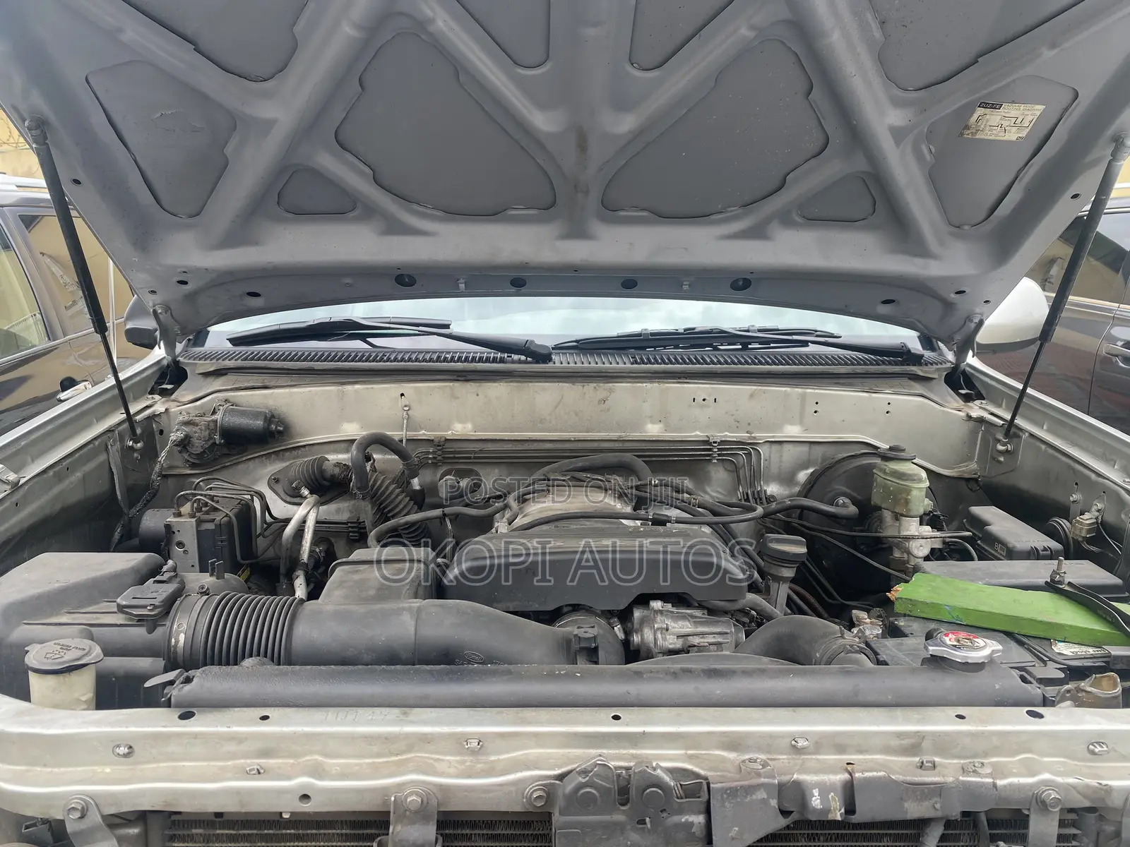 Toyota Sequoia 2001 Silver