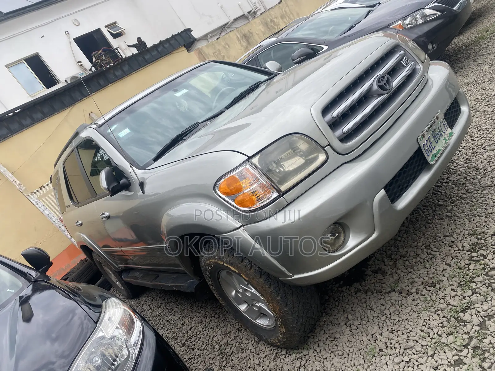 Toyota Sequoia 2001 Silver