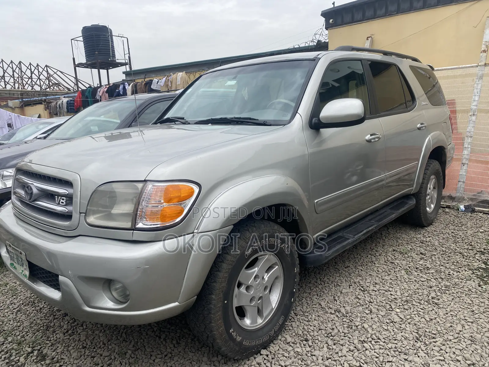 Toyota Sequoia 2001 Silver