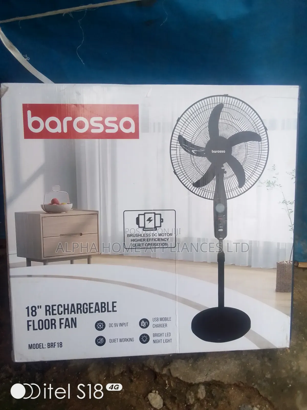 Barossa 18" Rechargeable Fan Black Colour