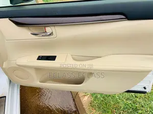 Lexus ES 2013 White