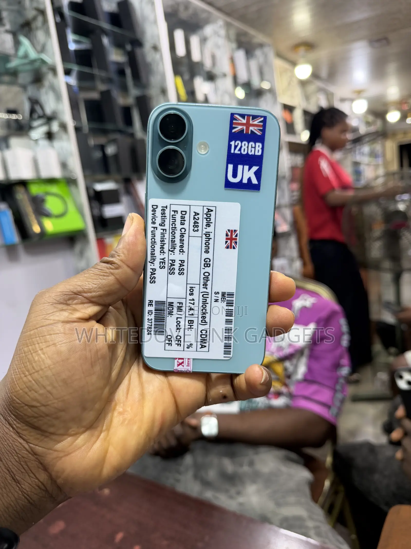 Apple iPhone 16 128 GB Green