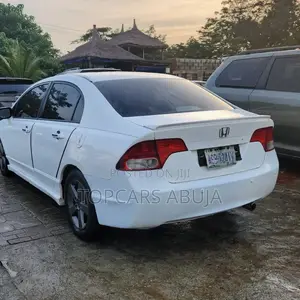 Honda Civic 2010 White