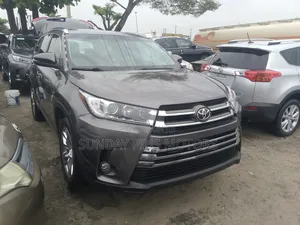 Toyota Highlander Limited V6 4x4 (3.5L 6cyl 6A) 2016 Gray