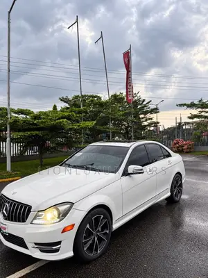 Mercedes-Benz C300 2012 White