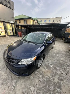 Toyota Corolla 2013 Blue