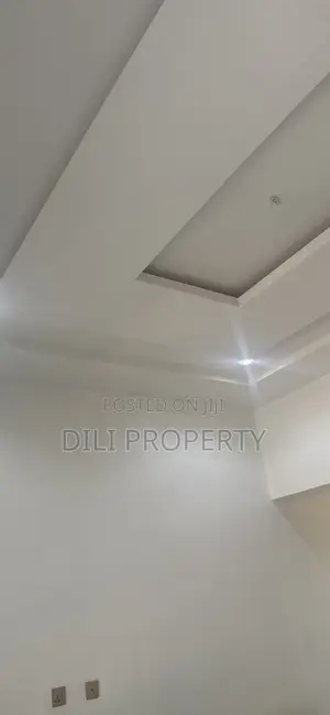 2bdrm Block of Flats in Zone E Extension, Apo Resettlement for rent