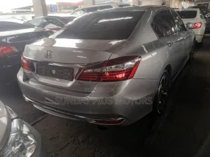 Honda Accord 2017 Silver