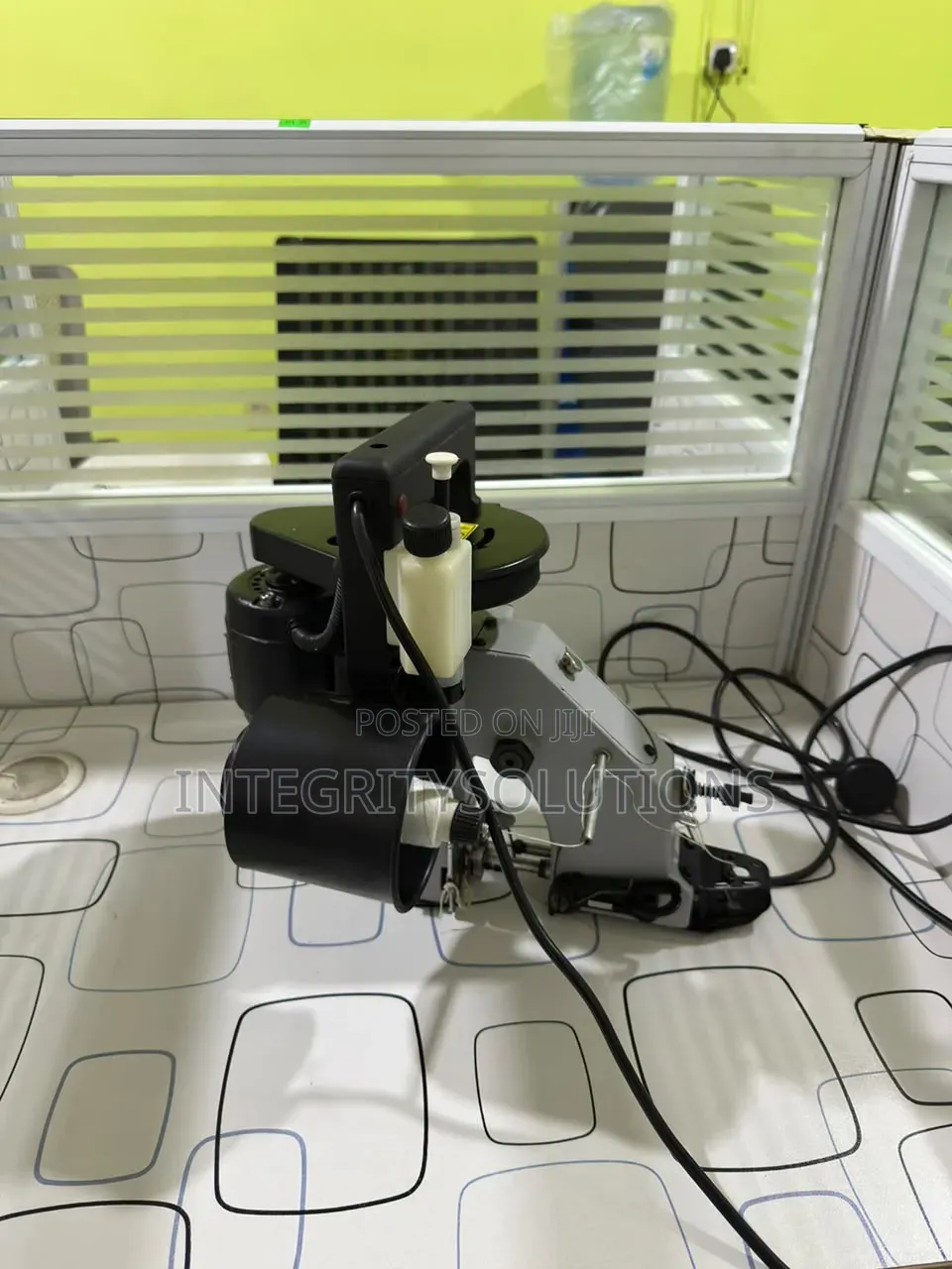Portable Bag Closer Machine