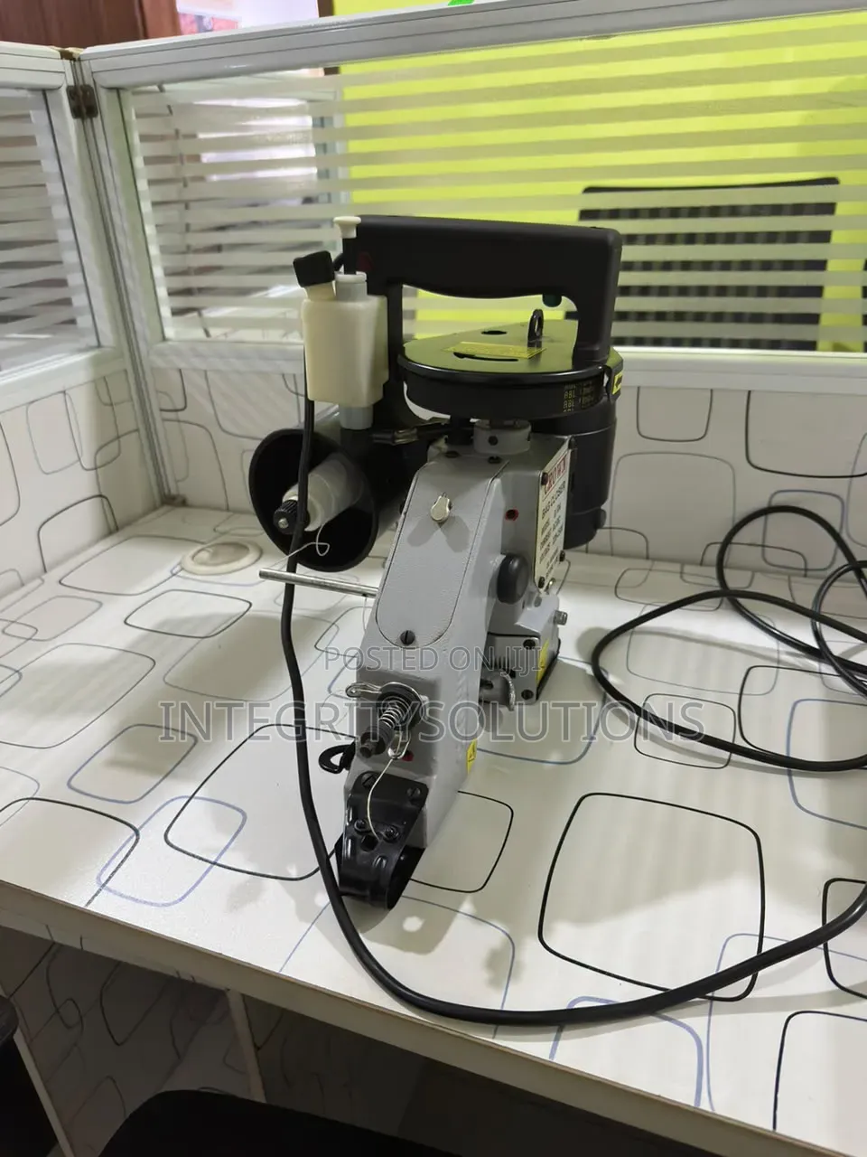 Portable Bag Closer Machine