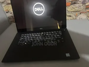 Laptop Dell Precision 5520 16GB Intel Core i7 SSD 512GB