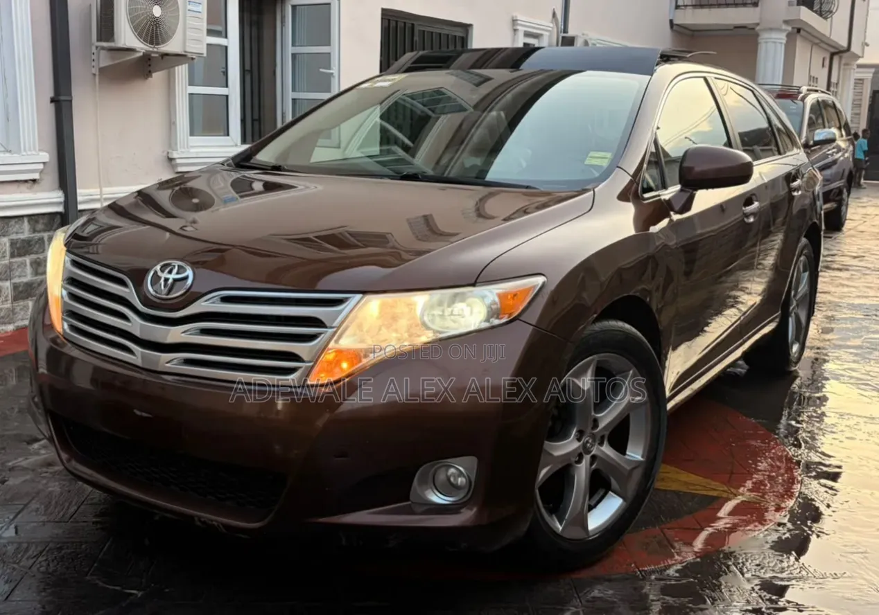 Toyota Venza 2010 Brown