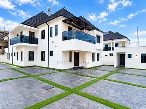 5bdrm Duplex in Oluyole Estate for sale
