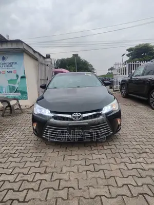 Toyota Camry LE 4dr Sedan (2.5L 4cyl 6A) 2016 Black