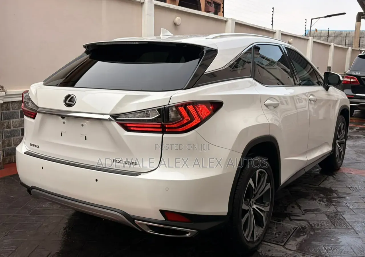 Lexus RX 2021 White