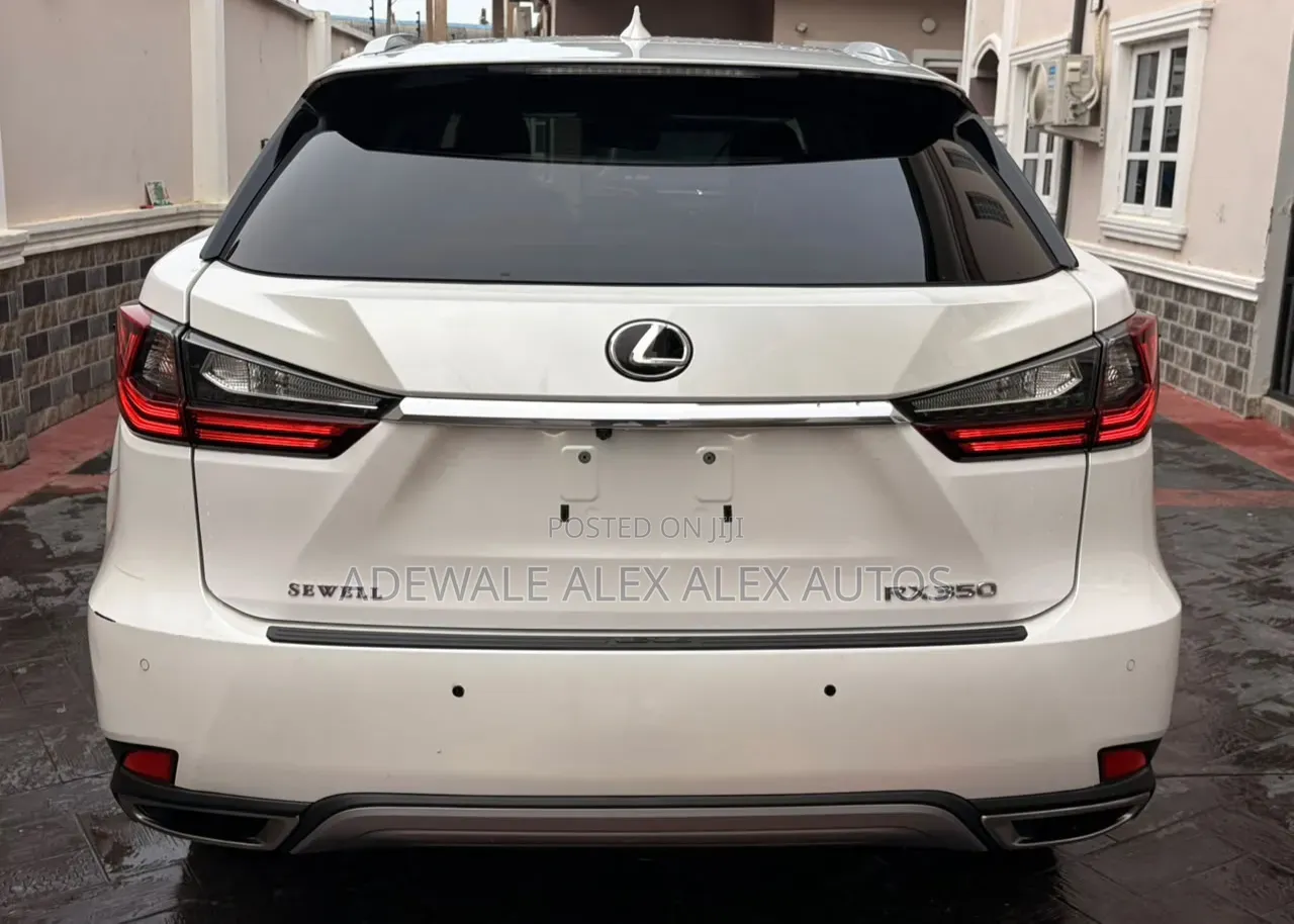 Lexus RX 2021 White