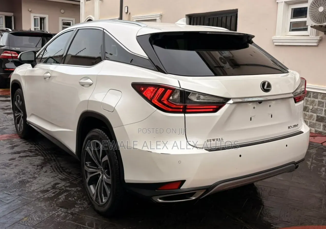 Lexus RX 2021 White