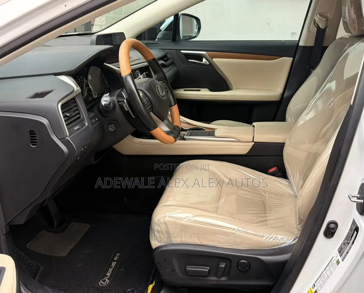 Lexus RX 2021 White