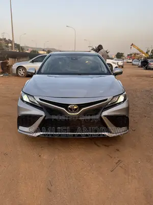 Toyota Camry XSE 2022 Silver