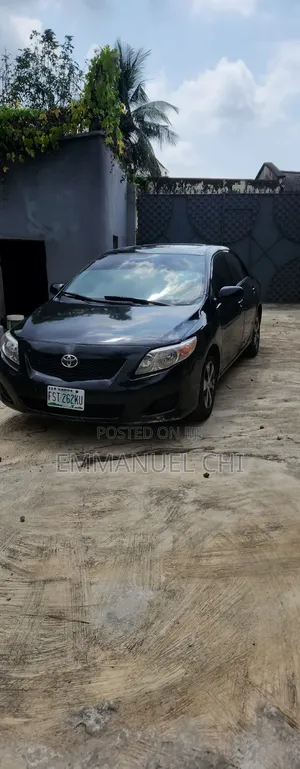 Toyota Corolla LE 4dr Sedan (1.8L 4cyl 4A) 2010 Black