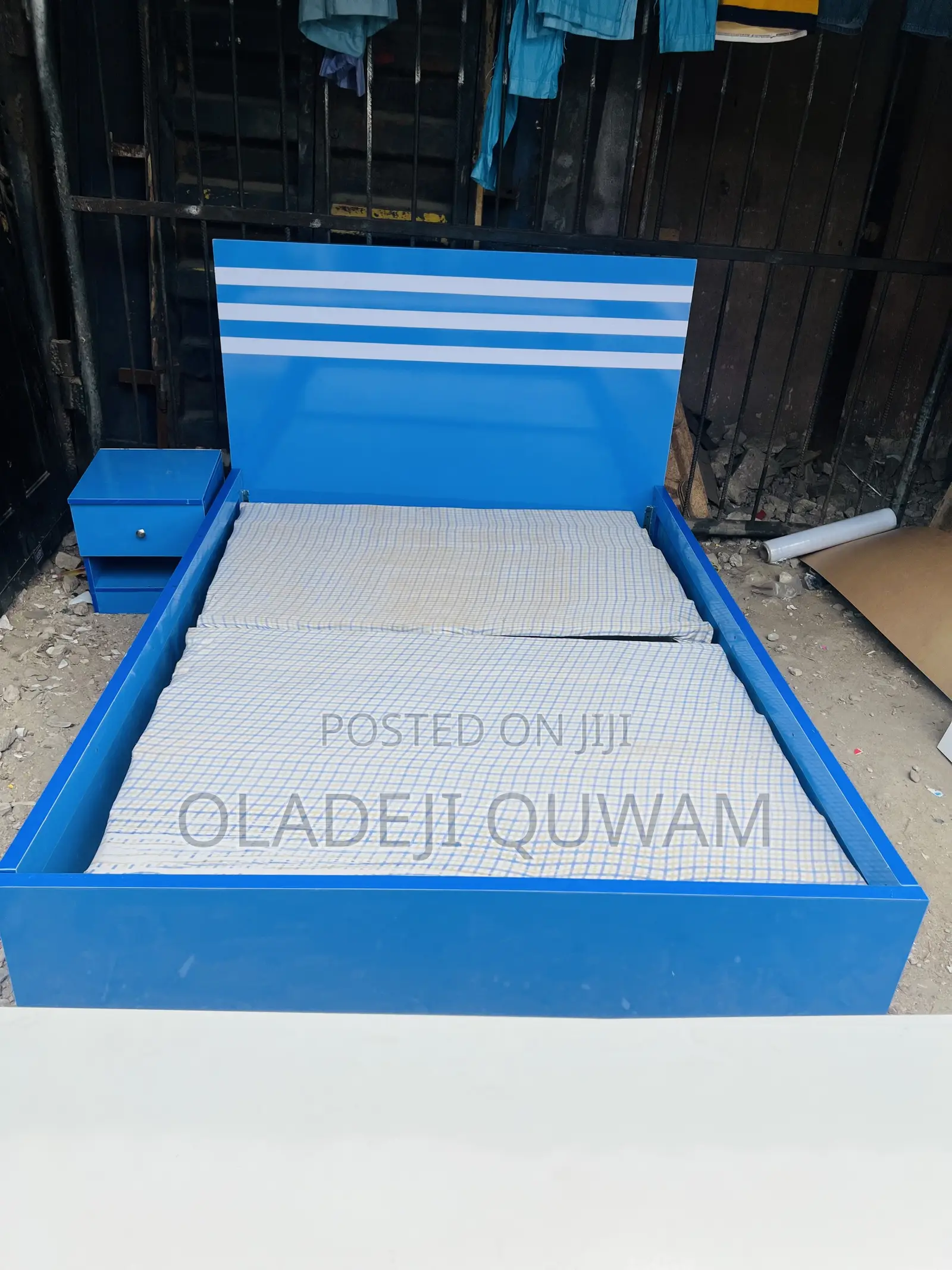 Bed Frame 4/Half by 6ft in Difference Color and Designs