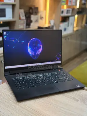 Laptop Alienware M15 16GB AMD Ryzen 9 SSD 1T