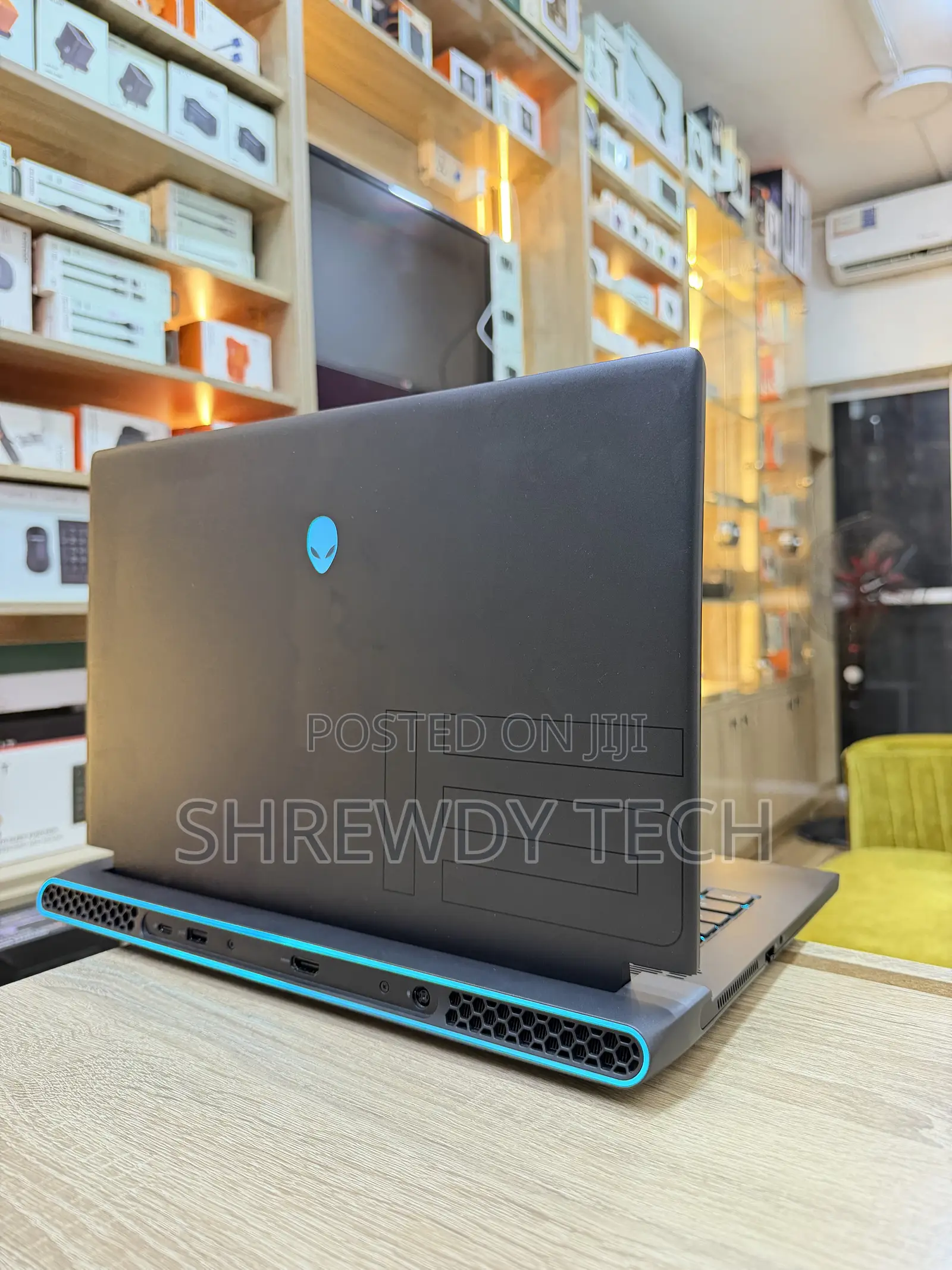 Laptop Alienware M15 16GB AMD Ryzen 9 SSD 1T
