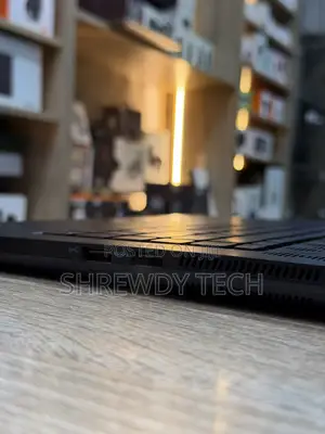 Laptop Alienware M15 16GB AMD Ryzen 9 SSD 1T