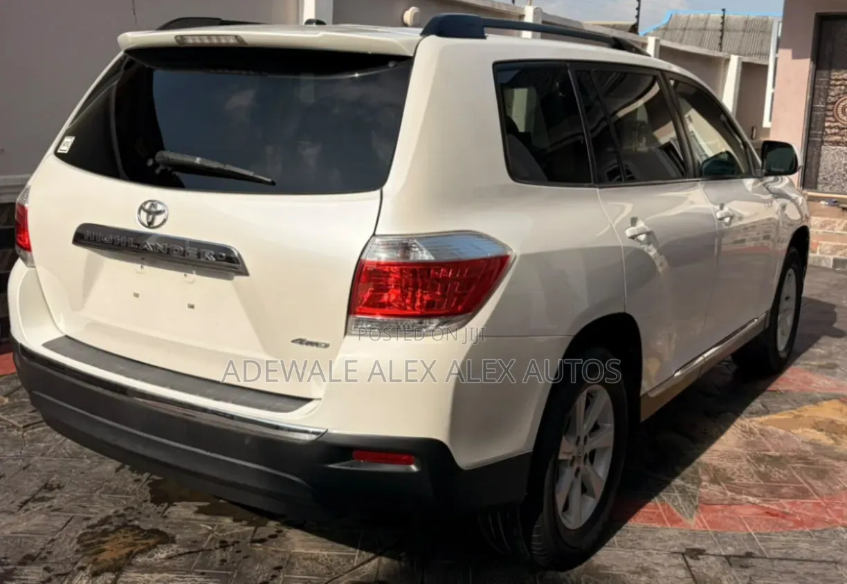 Toyota Highlander 2012 White