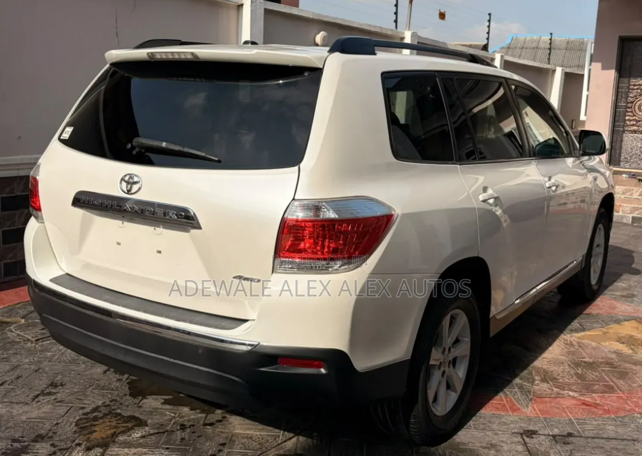 Toyota Highlander 2012 White