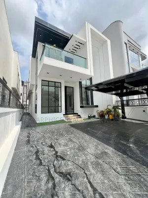 5bdrm Duplex in Chevron for sale