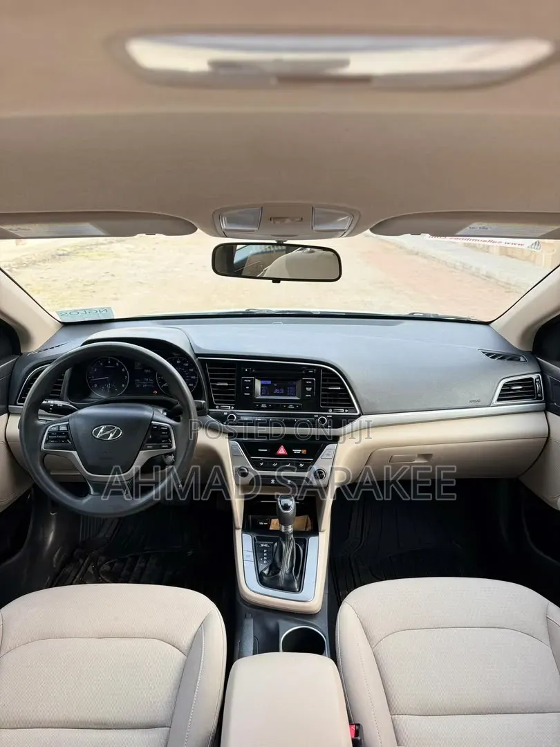 Hyundai Elantra 2016