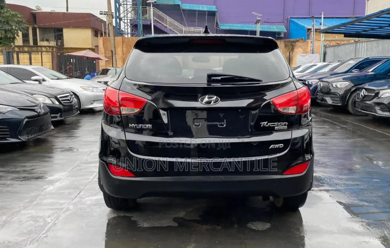 Hyundai Tucson 2013 Black