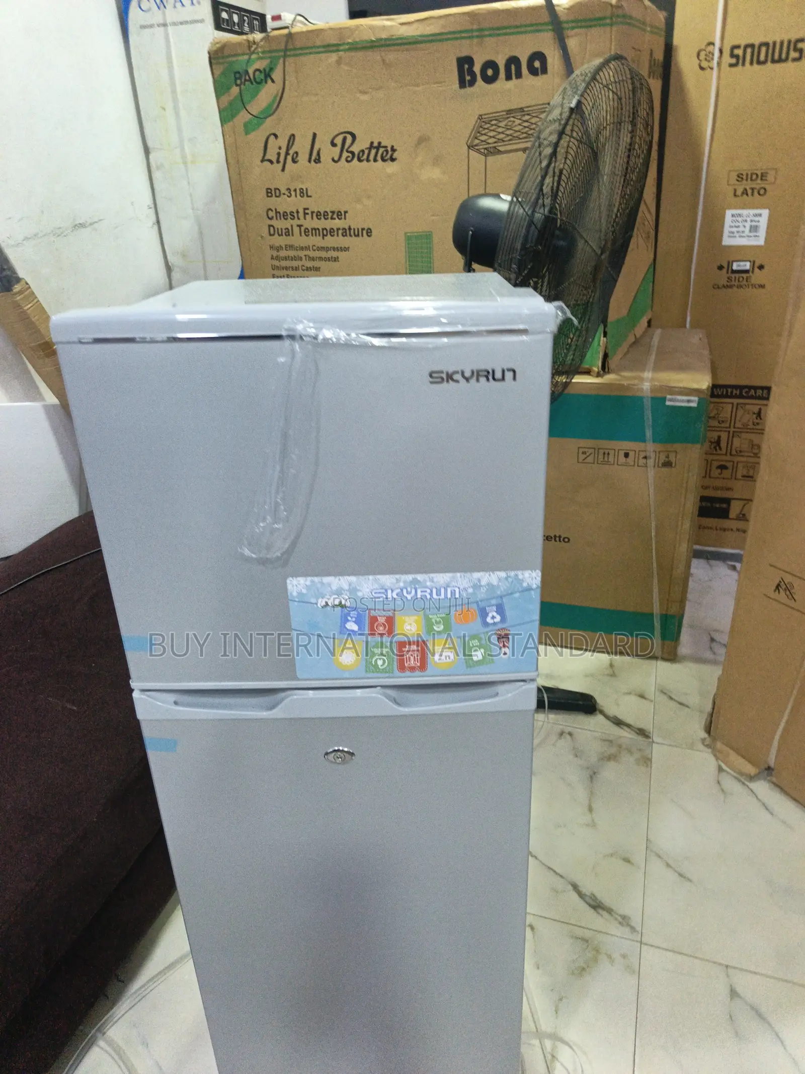 SKYRUN 55L Mini Refrigerator for Convenient Home Storage