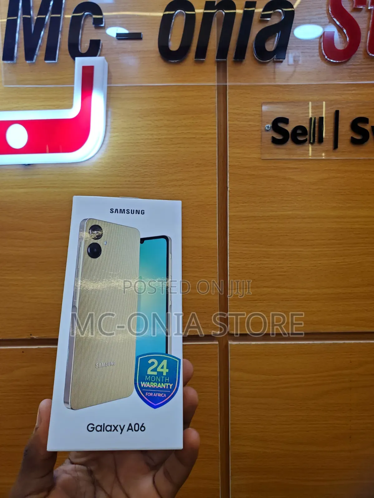 New Samsung Galaxy A06 128 GB Gold