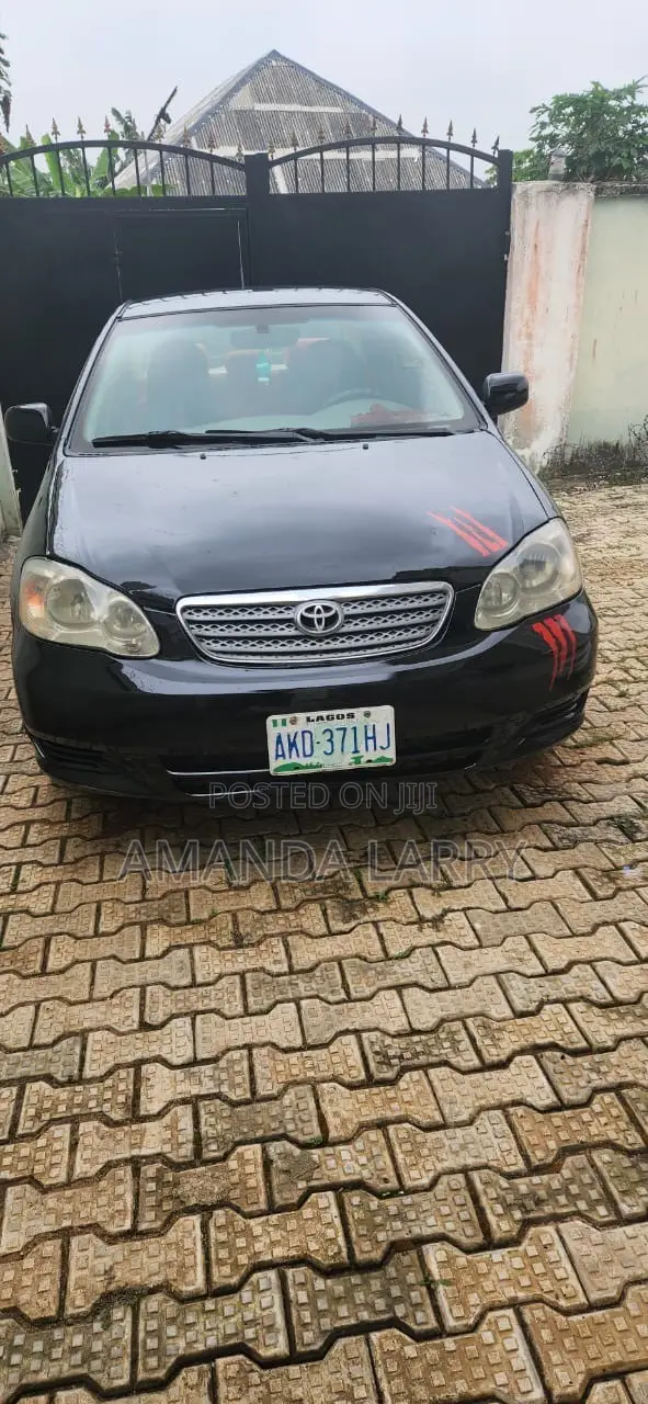 Toyota Corolla LE 2005 Black
