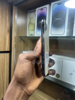 Apple iPhone 11 Pro Max 64 GB Gold