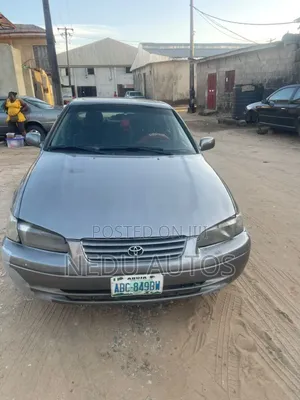 Toyota Camry 2001 Gray