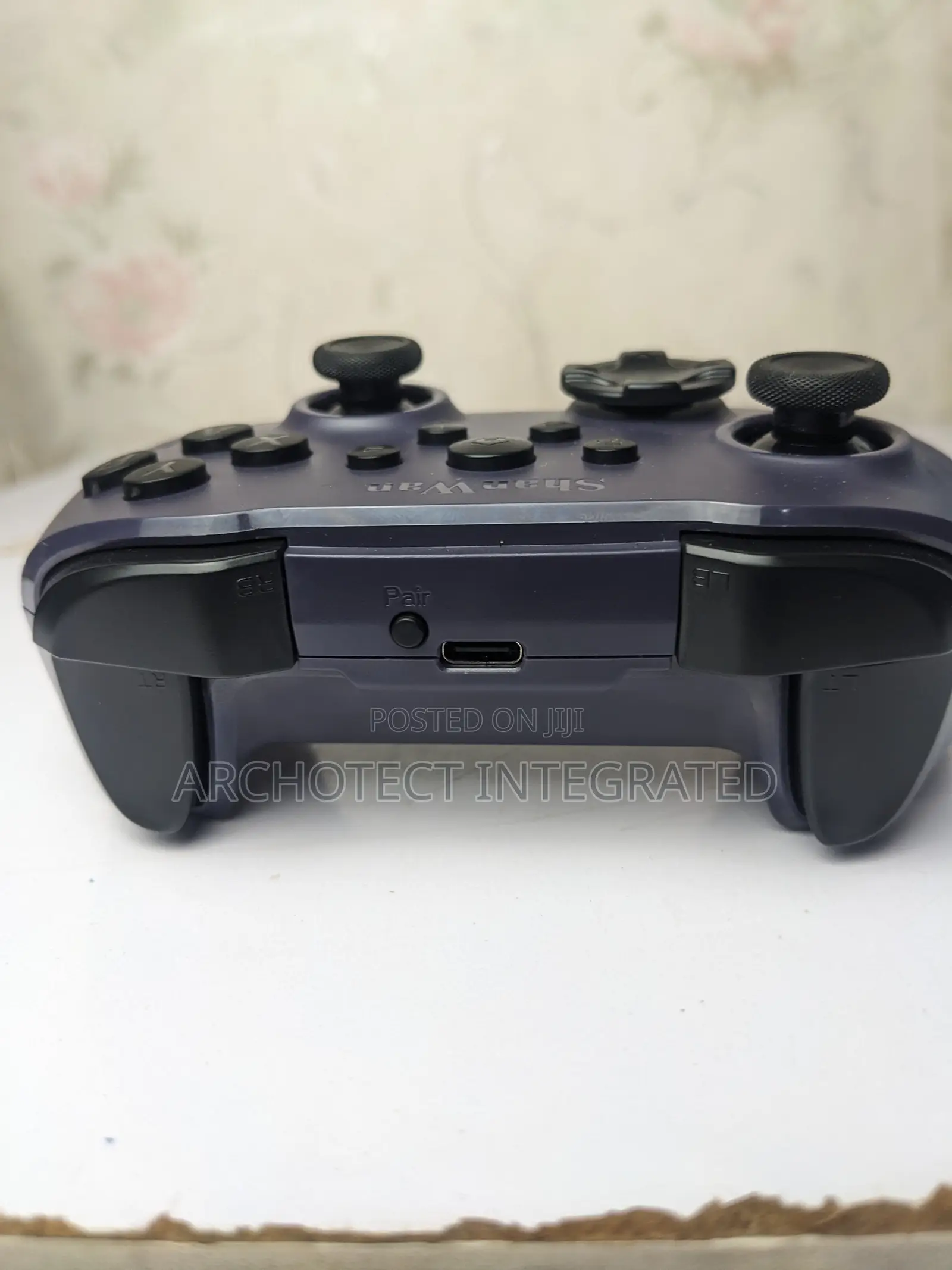 Shan-Wan Q24B Wireless Controller
