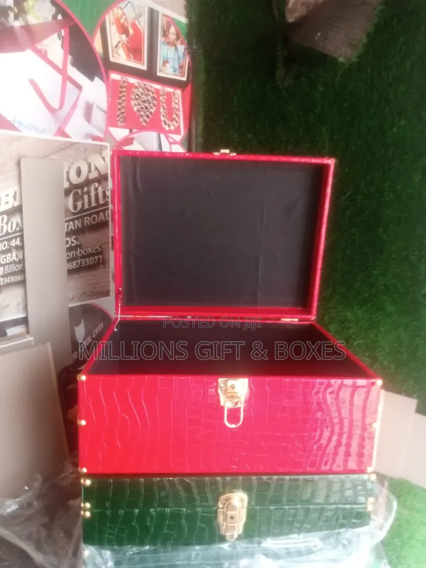 Bubble Wraps/ White Nylon Wrapper/Wooden Gift Boxes