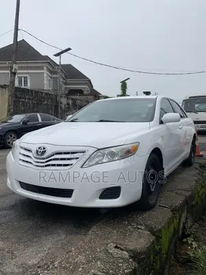 Toyota Camry 2010 White