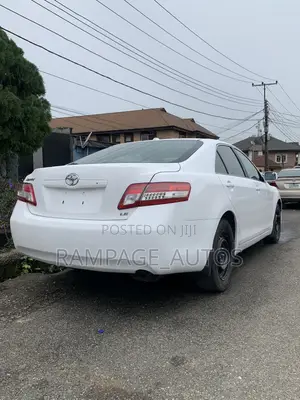 Toyota Camry 2010 White