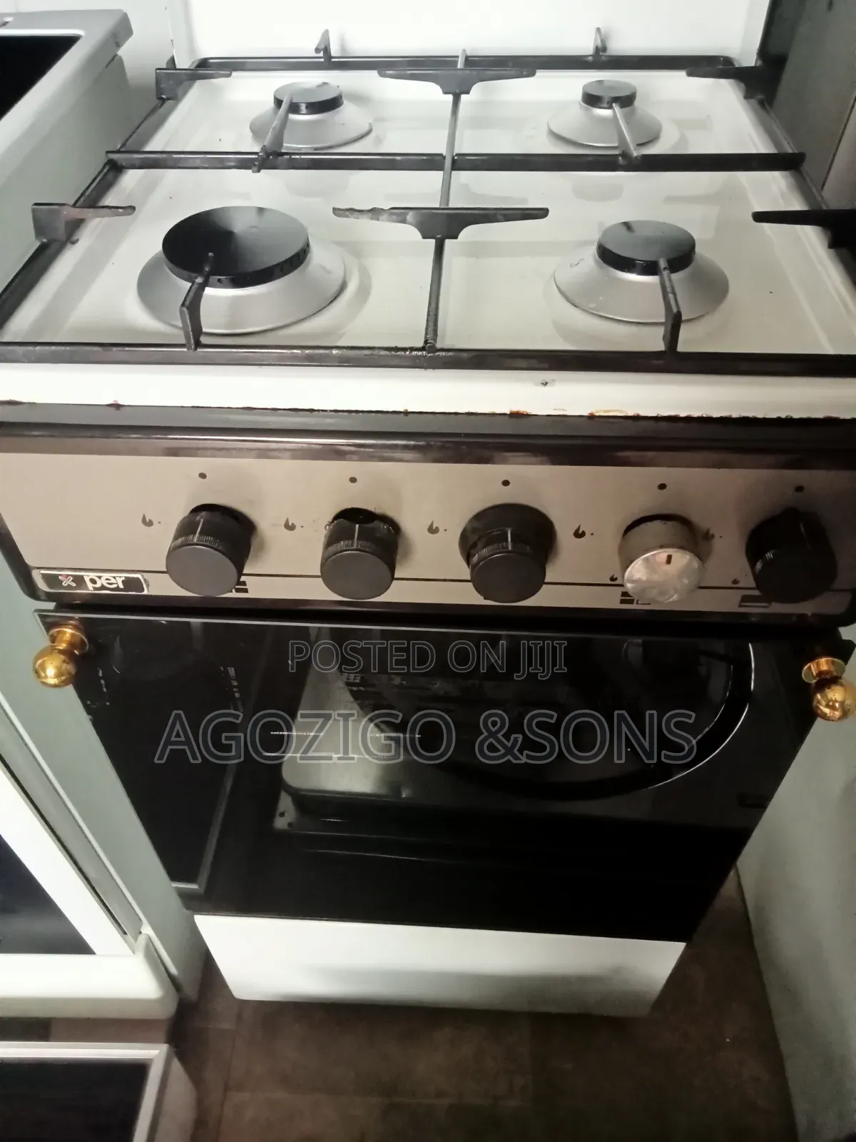 Four Burner Gas Cooker With Oven
