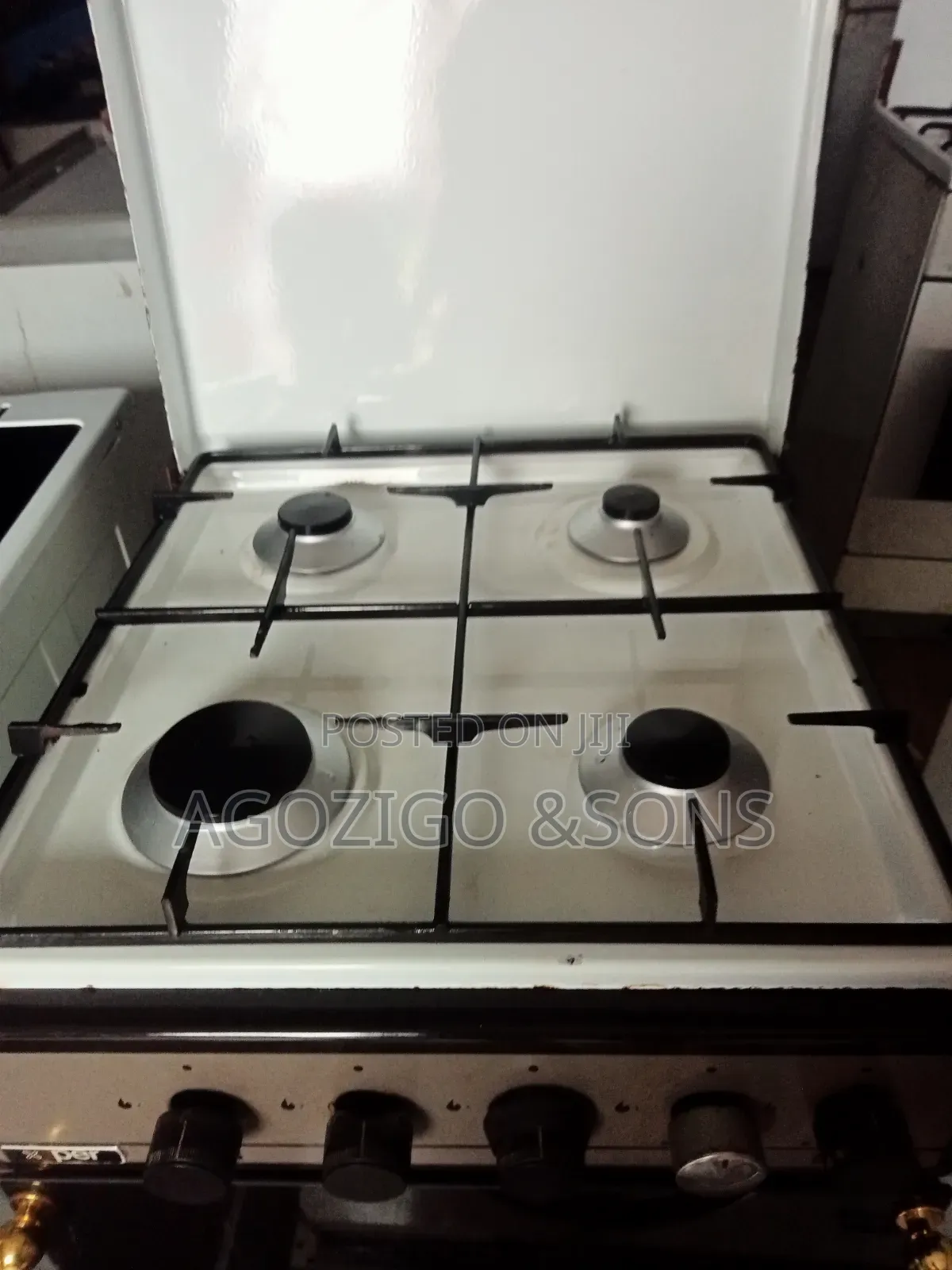 Four Burner Gas Cooker With Oven