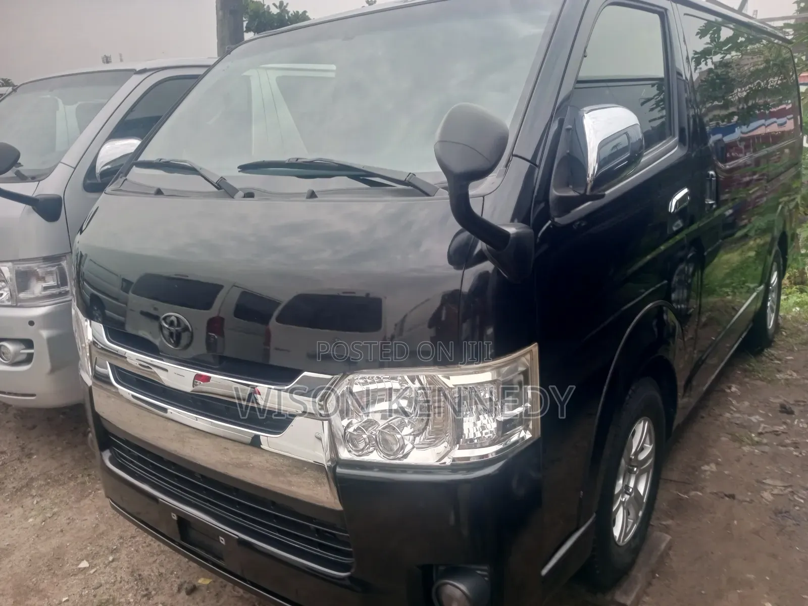 Toyota HiAce 2015 Grey
