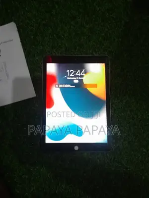 Apple iPad 9.7 128 GB Silver