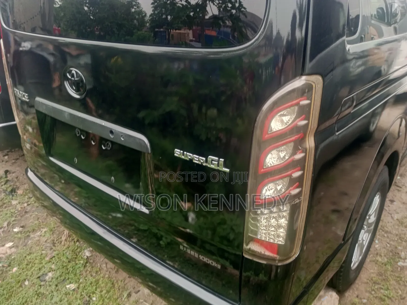 Toyota HiAce 2015 Grey