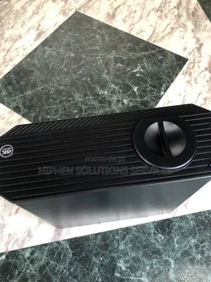 HD Movie and Presentation Projector